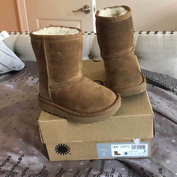 UGG Shoes - UGG T Classic II UGG Shoes - UGG T Classic II
